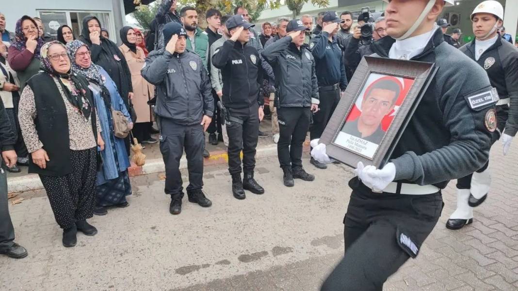 Adana’da Lösemiye Yenik Düşen Genç Polis Gözyaşlarıyla Uğurlandı 4